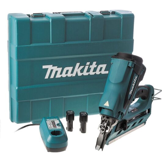 Makita - GN900SE Gas First fix nailer